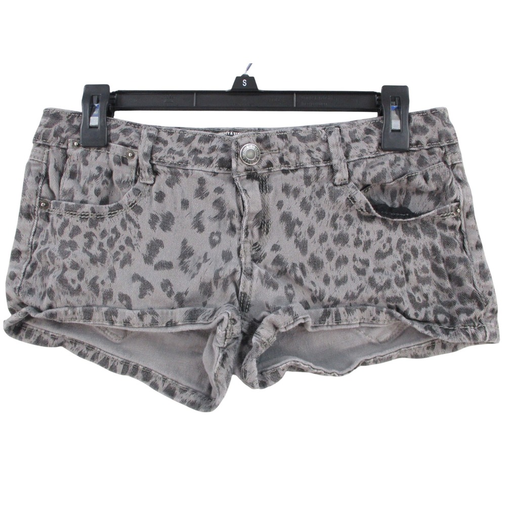 Mossimo Supply Co Gray Leopard Print Denim Shorts Womens 7 Fit 6 Low Rise Studs